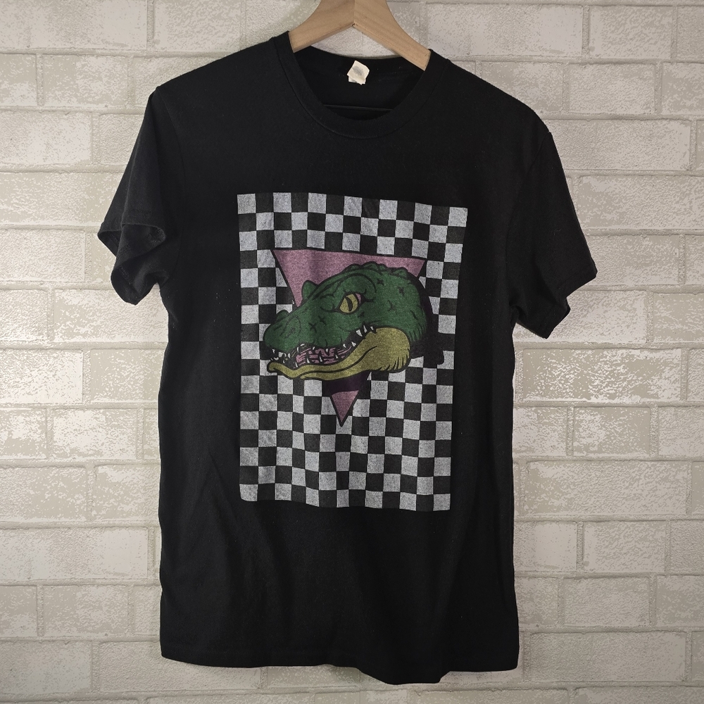 Vintage Men's T-shirt w/ Retro Alligator Print Checkerboard Design Size Med